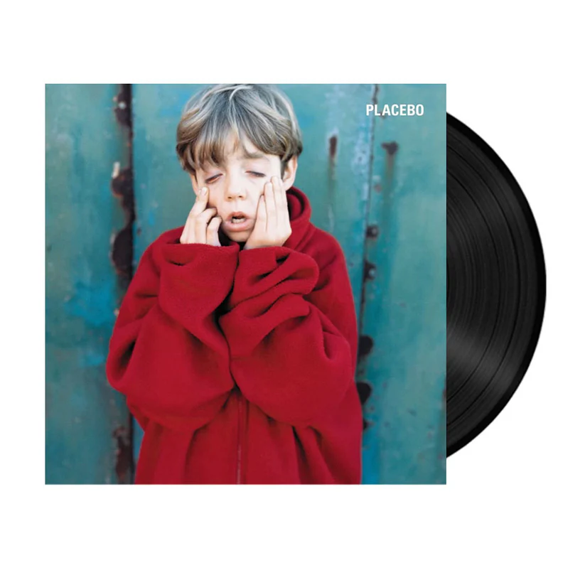 Disco de Placebo homónimo, se ve un niño tapándose la cara